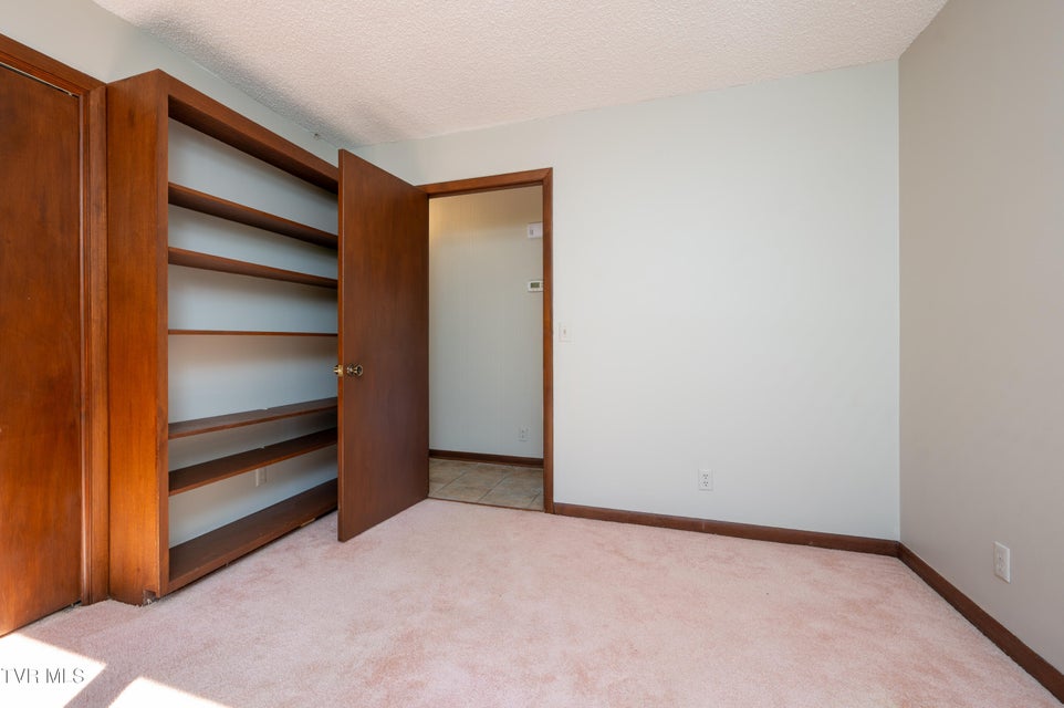 Photo #15: 3514 Lakeshore Drive