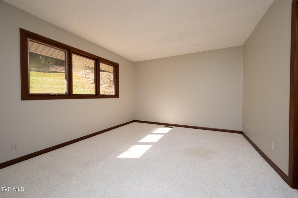 Photo #16: 3514 Lakeshore Drive