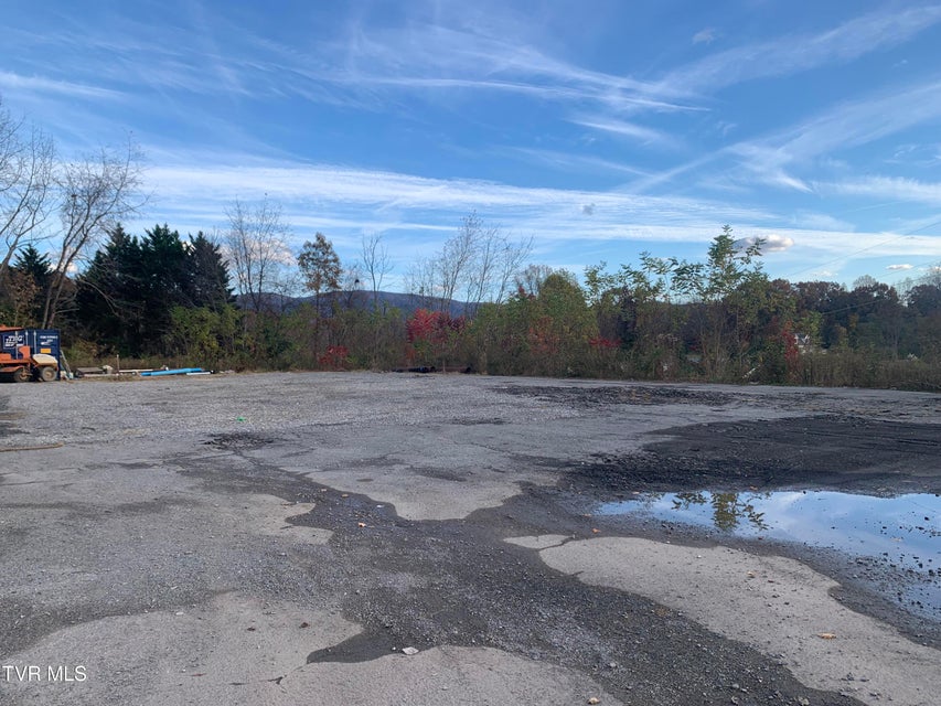 Photo #2: 4045 Weaver Pike