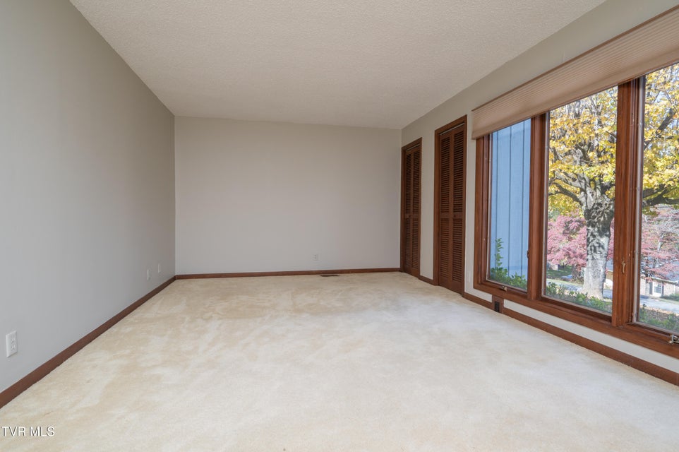 Photo #21: 3514 Lakeshore Drive