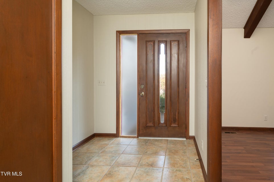 Photo #26: 3514 Lakeshore Drive