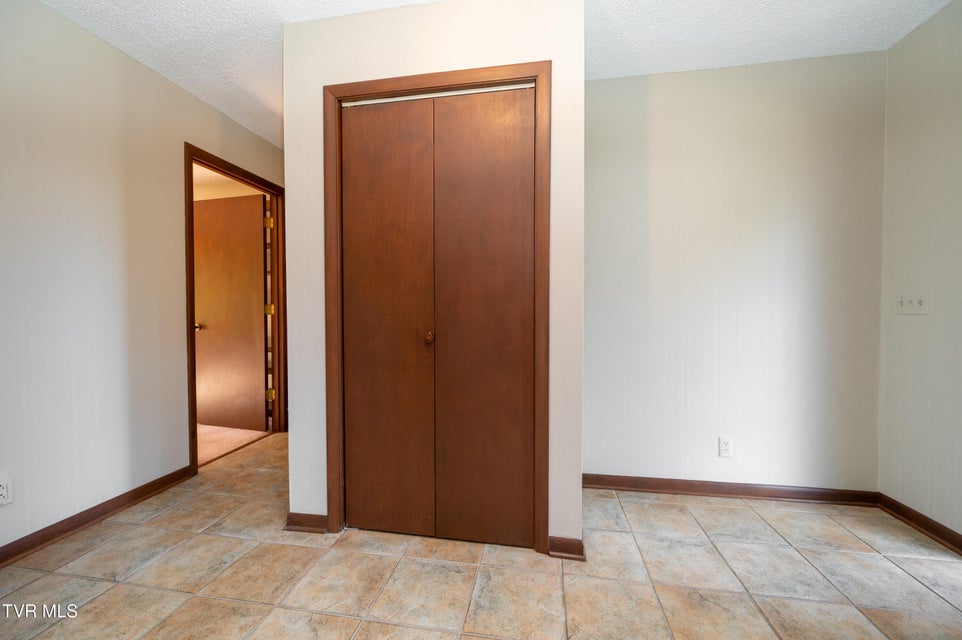 Photo #27: 3514 Lakeshore Drive