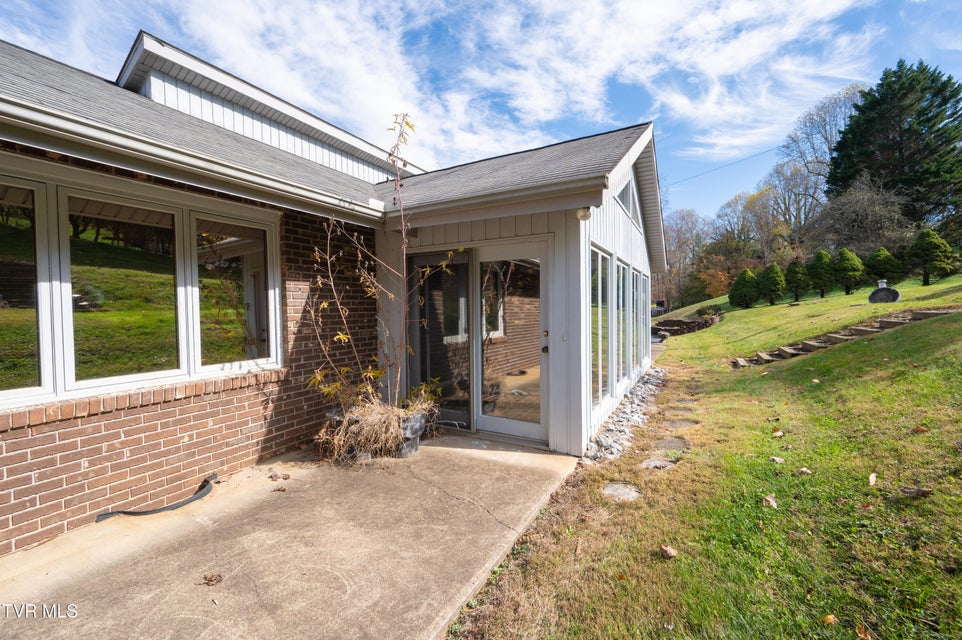 Photo #50: 3514 Lakeshore Drive