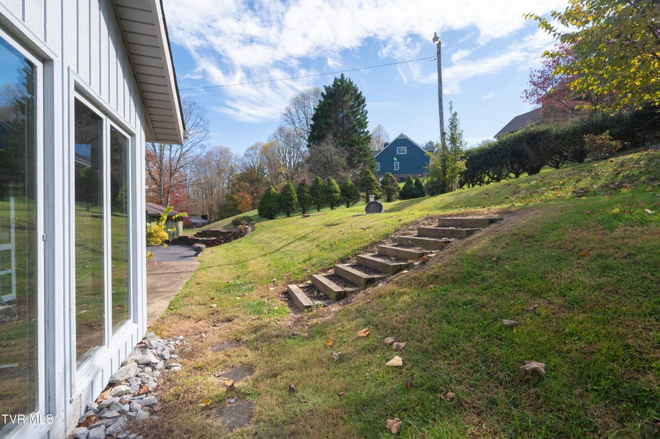 Photo #51: 3514 Lakeshore Drive