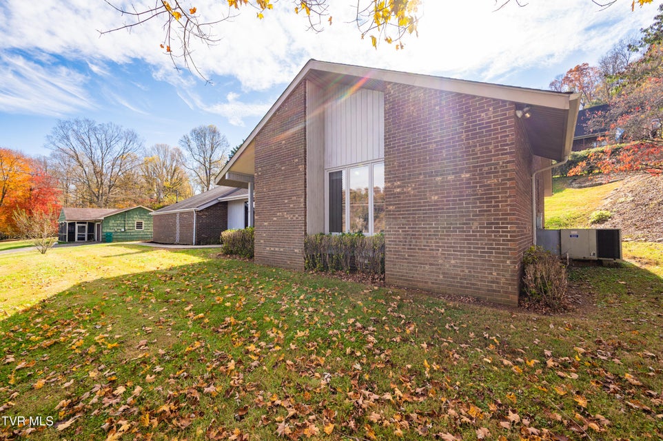 Photo #55: 3514 Lakeshore Drive