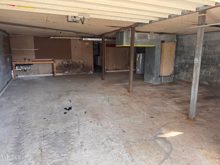 Photo #54: 505 Woodhaven Drive