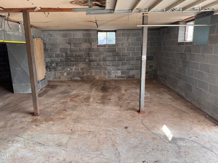 Photo #55: 505 Woodhaven Drive