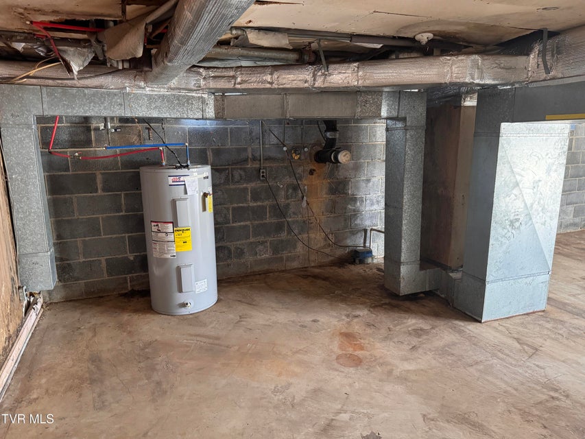 Photo #58: 505 Woodhaven Drive