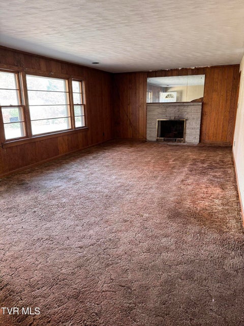 Photo #25: 505 Woodhaven Drive