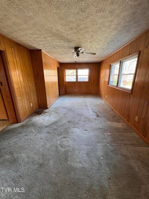 Photo #33: 505 Woodhaven Drive