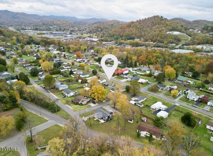 Photo #11: 904 Walker Street