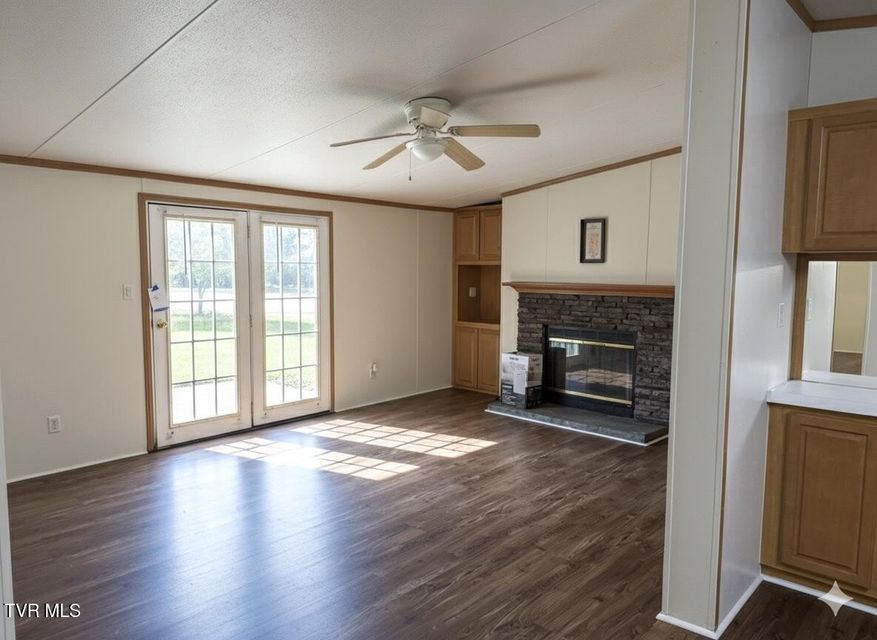 Photo #3: 1216 2nd Ave 