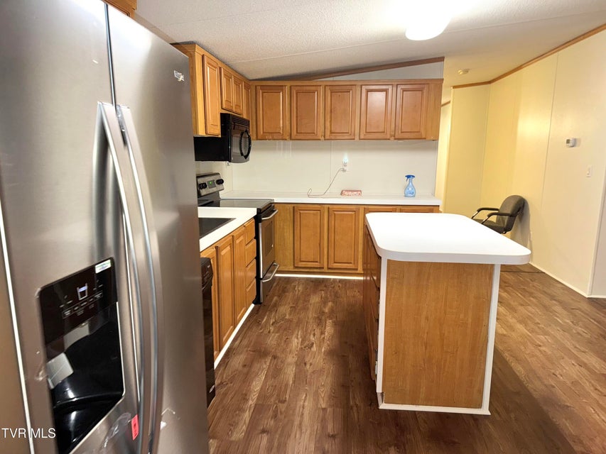 Photo #6: 1216 2nd Ave 