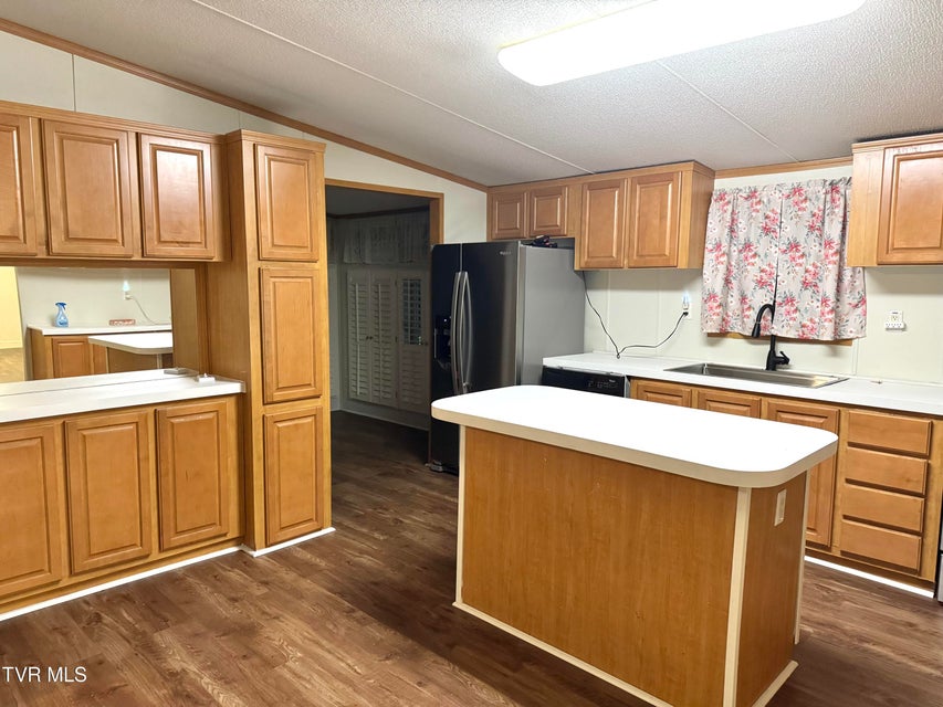 Photo #8: 1216 2nd Ave 