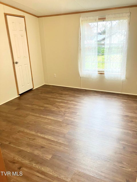 Photo #20: 1216 2nd Ave 