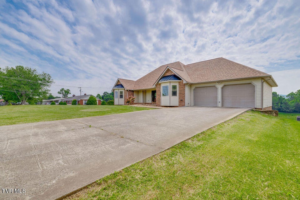 Photo #3: 229 Ridgecrest Road