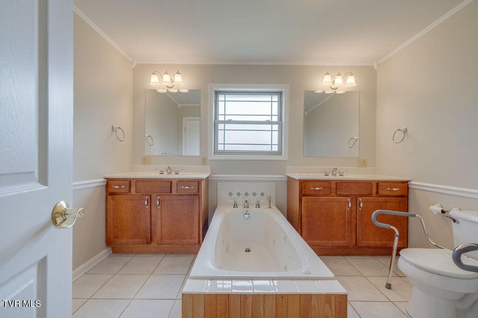 Photo #23: 229 Ridgecrest Road