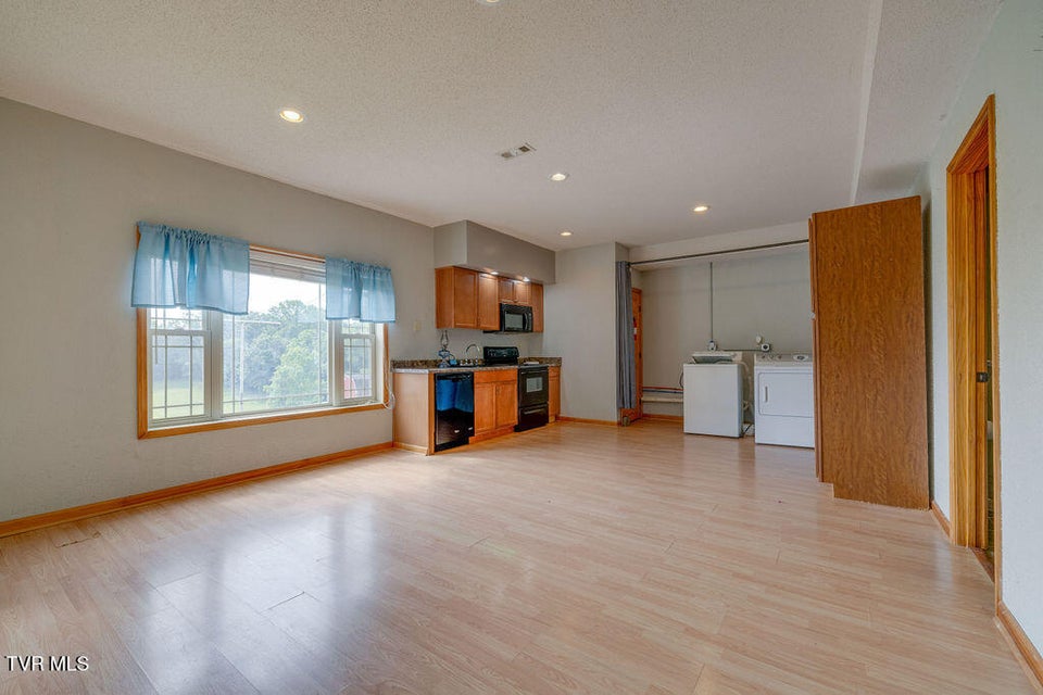 Photo #37: 229 Ridgecrest Road