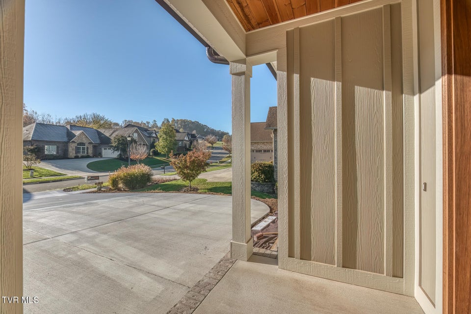 Photo #3: 417 Oliver Approach 