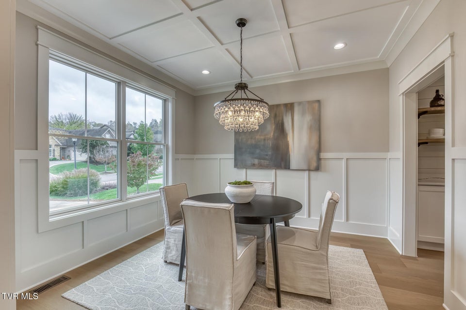 Photo #6: 417 Oliver Approach 