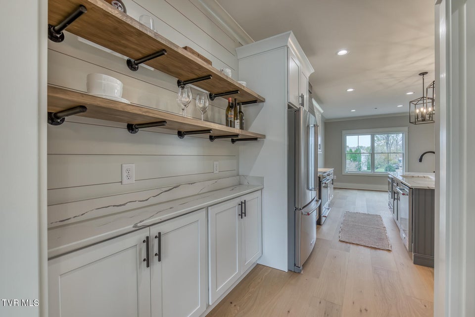 Photo #9: 417 Oliver Approach 