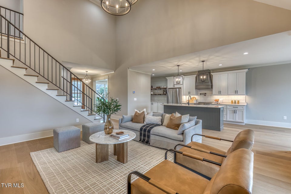 Photo #24: 417 Oliver Approach 