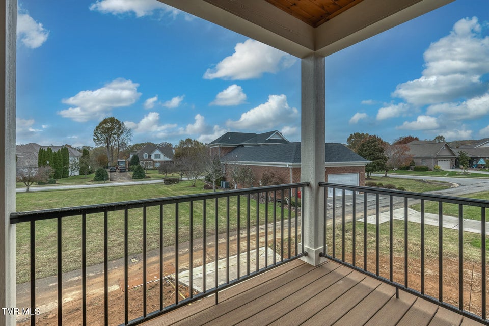 Photo #28: 417 Oliver Approach 