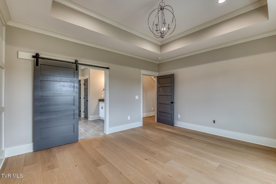 Photo #31: 417 Oliver Approach 