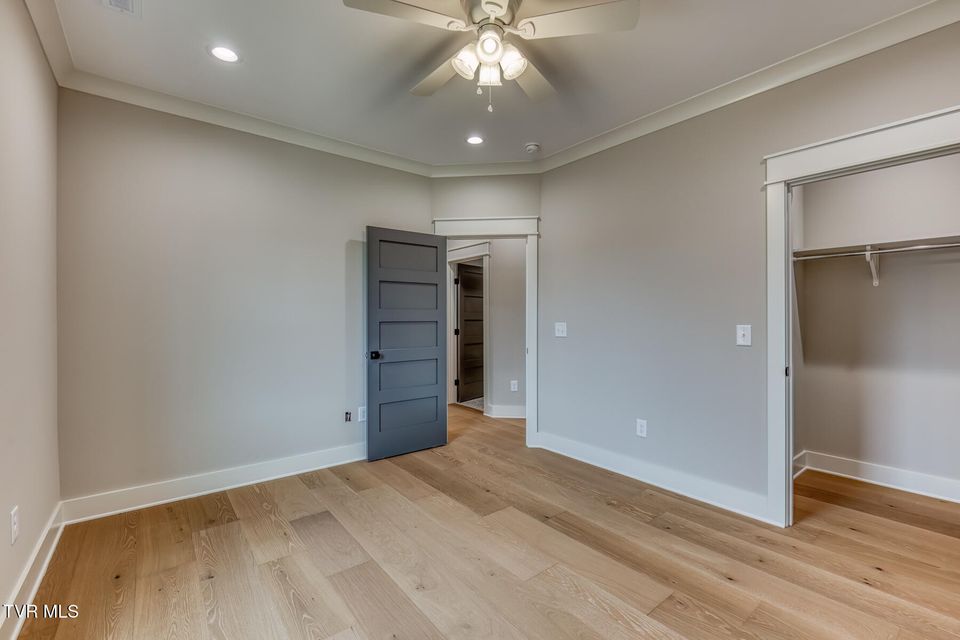 Photo #49: 417 Oliver Approach 