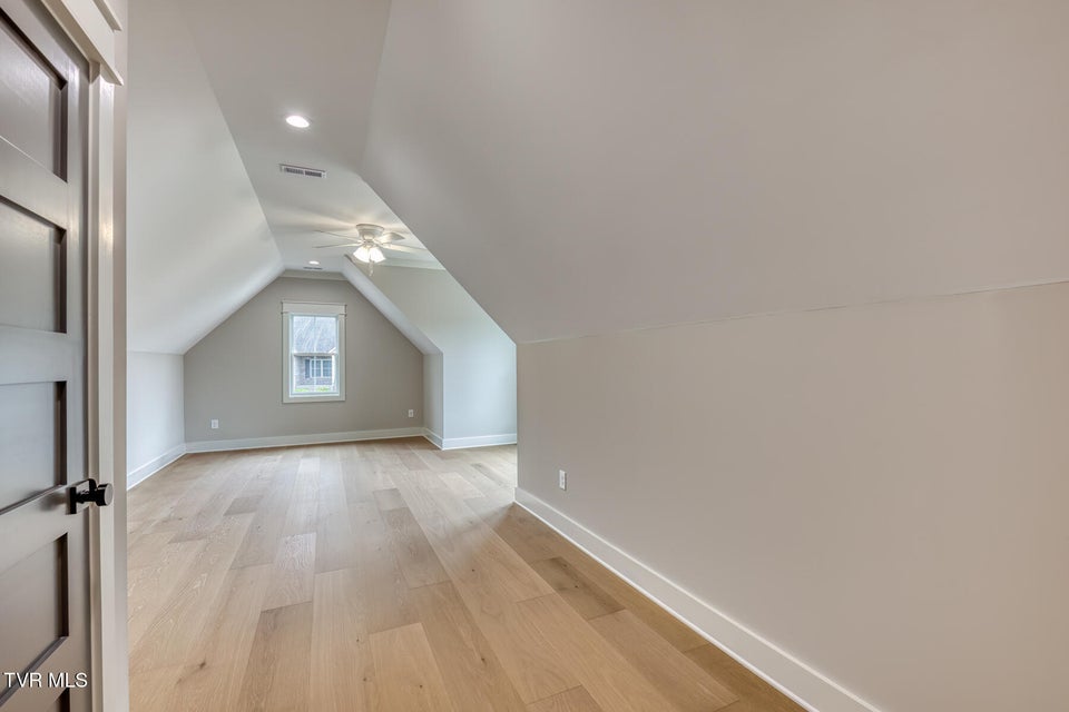 Photo #52: 417 Oliver Approach 