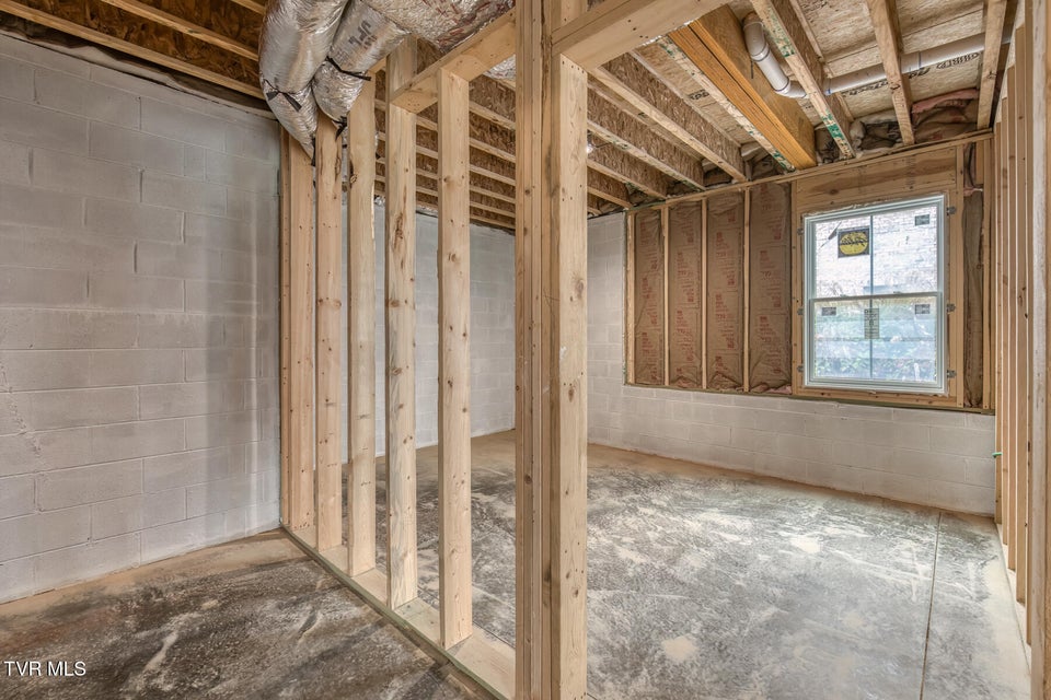 Photo #61: 417 Oliver Approach 