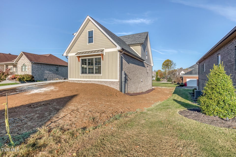 Photo #77: 417 Oliver Approach 