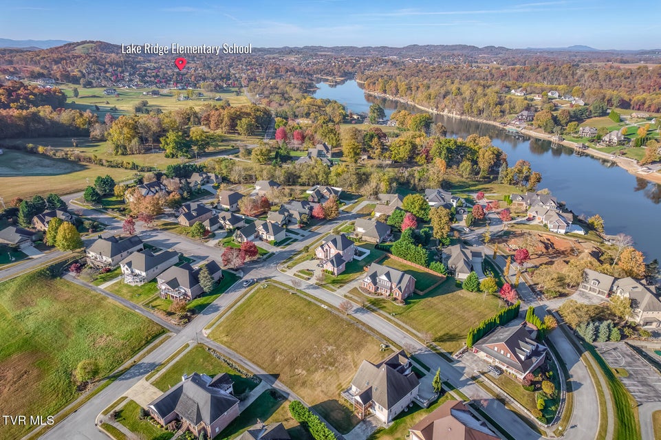 Photo #87: 417 Oliver Approach 