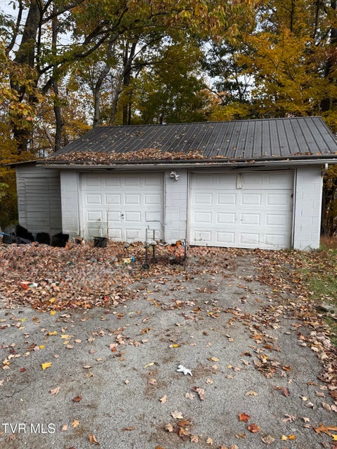 Photo #3: 8320 Crabtree Road