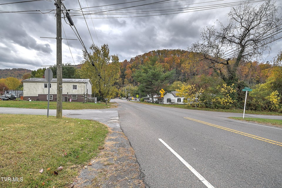 Photo #25: 605 5th Street