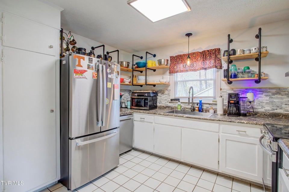 Photo #14: 304 Deerfield Drive