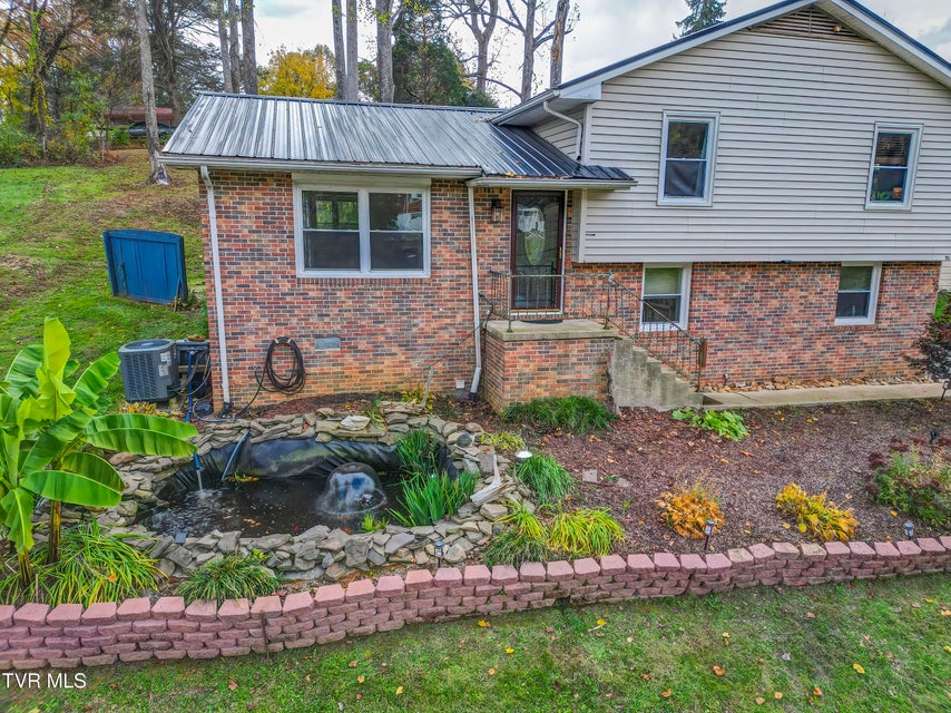 Photo #3: 304 Deerfield Drive