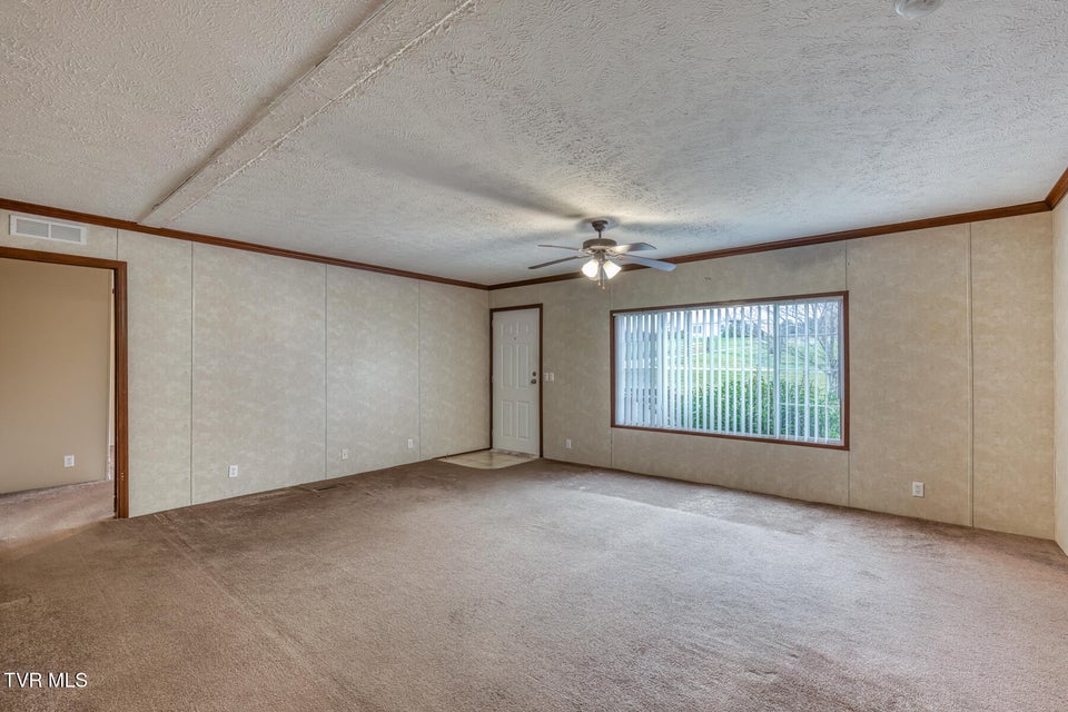 Photo #8: 1122 Anderson Loop