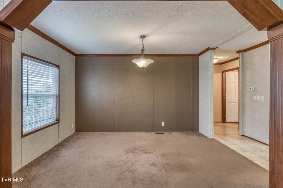 Photo #10: 1122 Anderson Loop