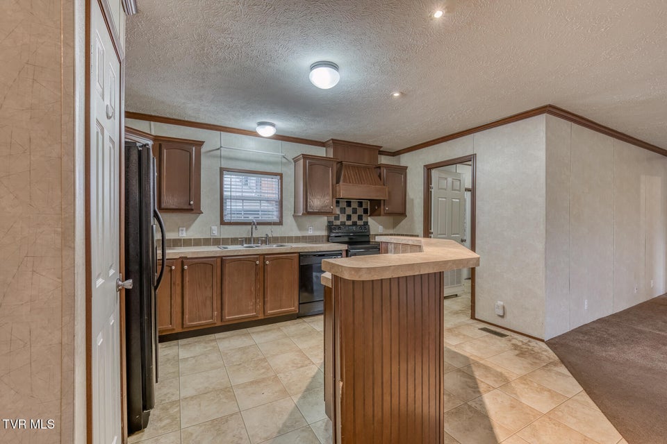 Photo #11: 1122 Anderson Loop