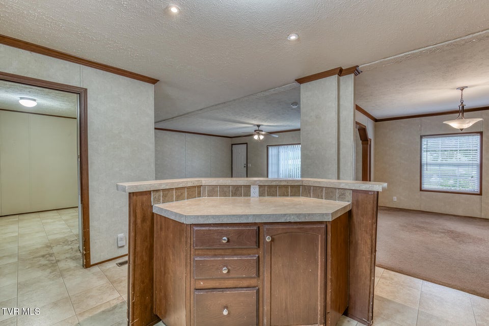 Photo #12: 1122 Anderson Loop