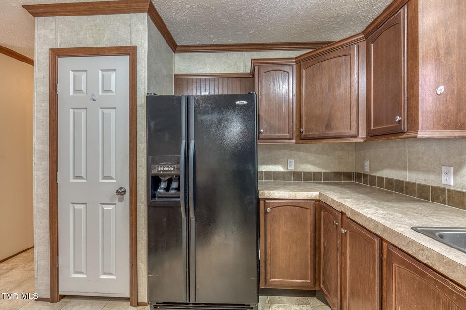 Photo #14: 1122 Anderson Loop