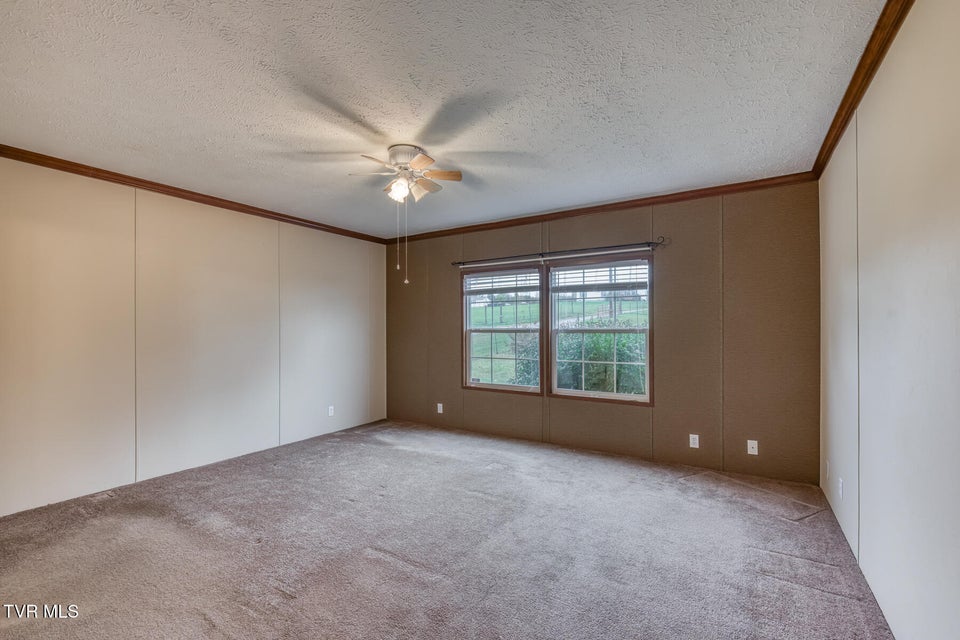 Photo #17: 1122 Anderson Loop