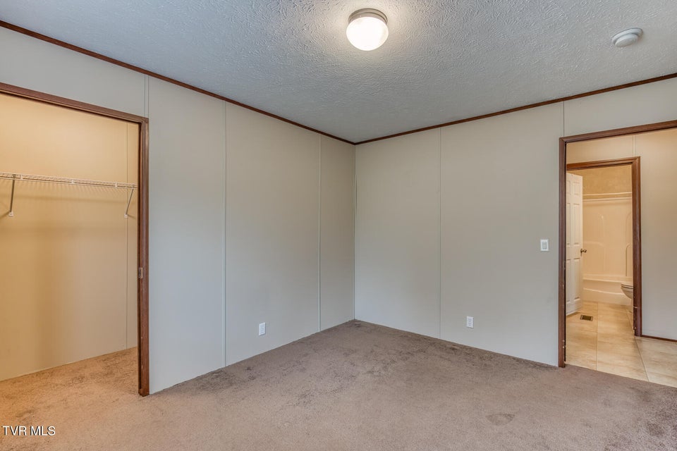 Photo #23: 1122 Anderson Loop