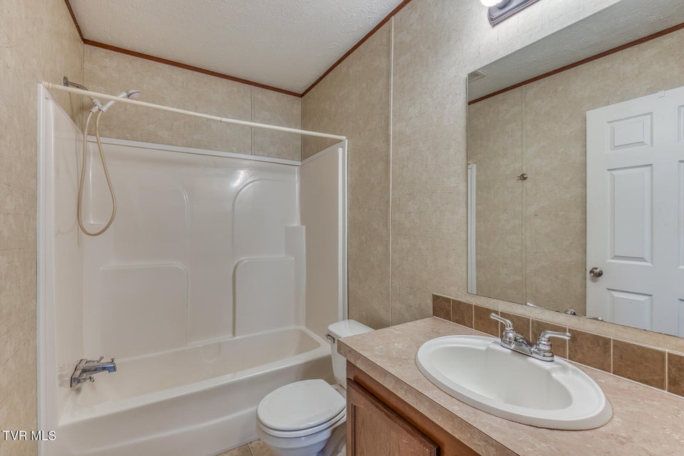 Photo #24: 1122 Anderson Loop