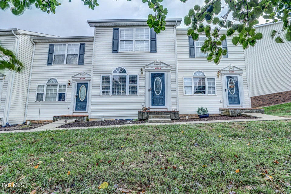 Photo #2: 119 Amanda Lane