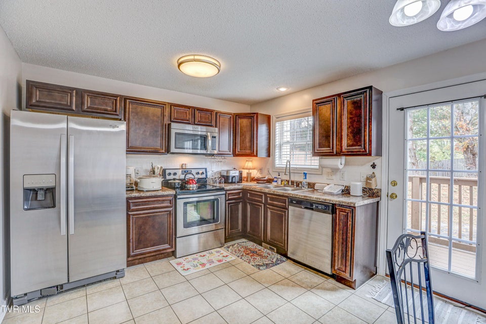 Photo #10: 119 Amanda Lane