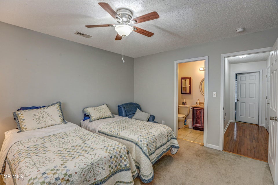 Photo #16: 119 Amanda Lane