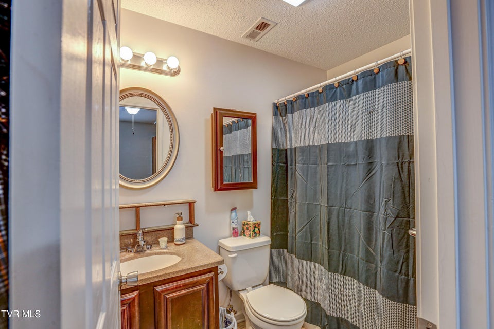 Photo #25: 119 Amanda Lane