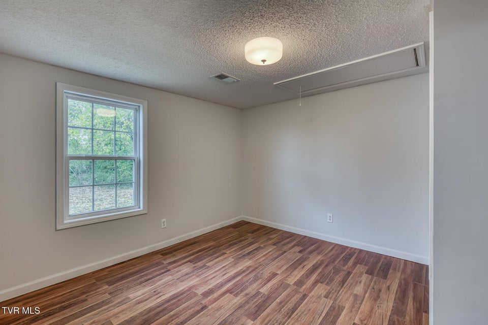 Photo #16: 196 Hopper Road